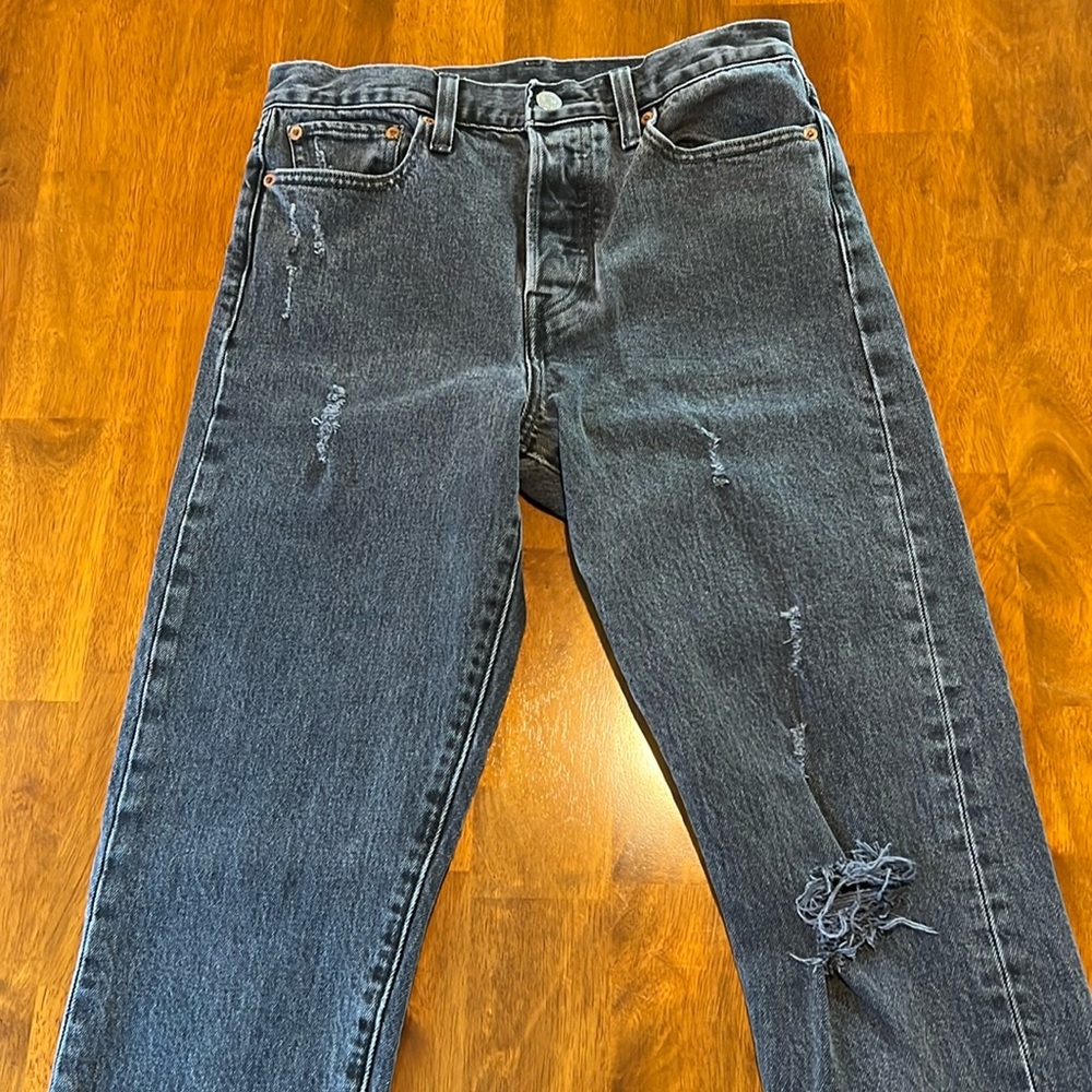 5/$25!! Levi's Women's Ankle & Cropped Jeans - black